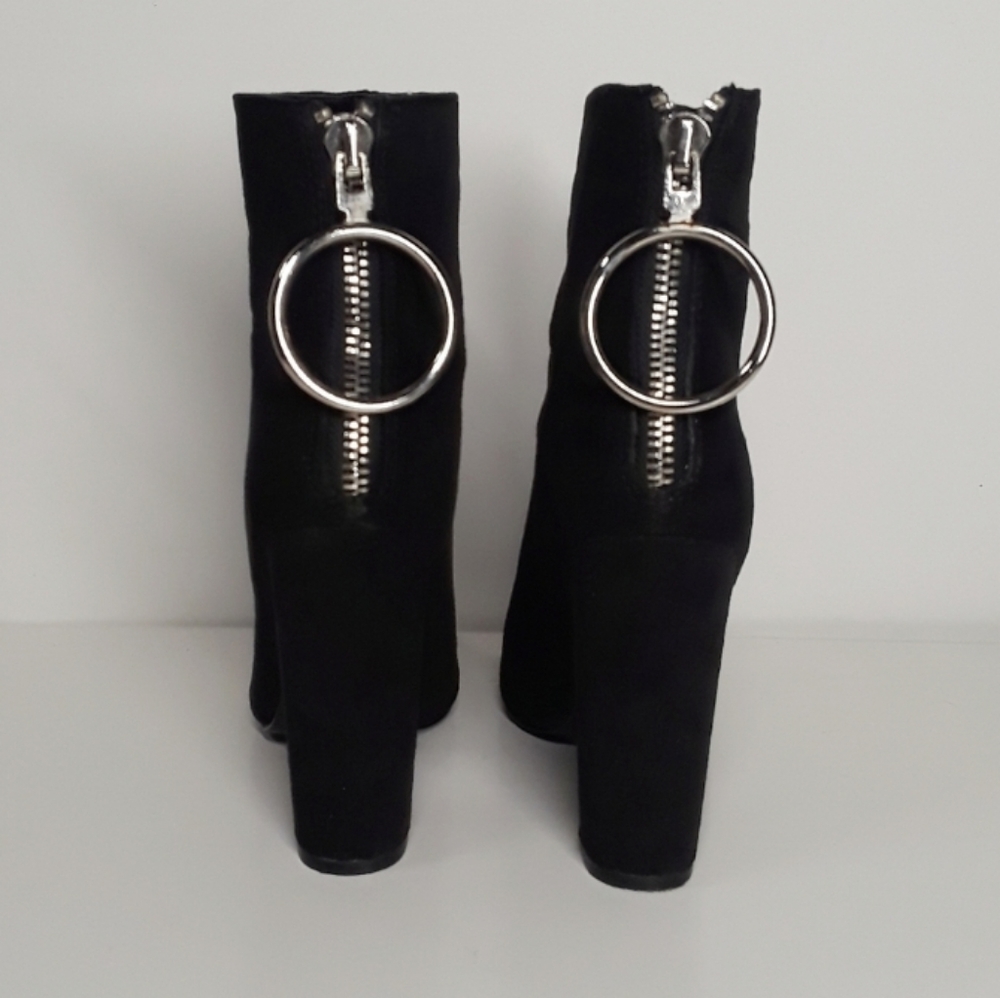 PUBLIC DESIRE Fleek Silver O Ring Zipper Black Faux Suede Ankle Boots 7 - Picture 4 of 13